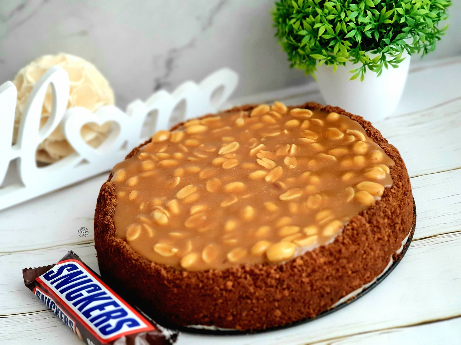 Snickers Cheesecake 2